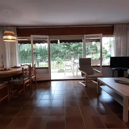 I-90 - Апартаменты Калелья-де-Палафружель