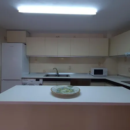 Апартаменты I-90 - *