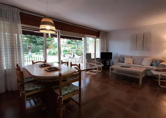 Apartman I-90 - *